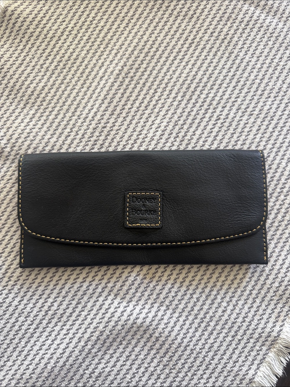 Dooney & Bourke Black Leather Continental Wallet